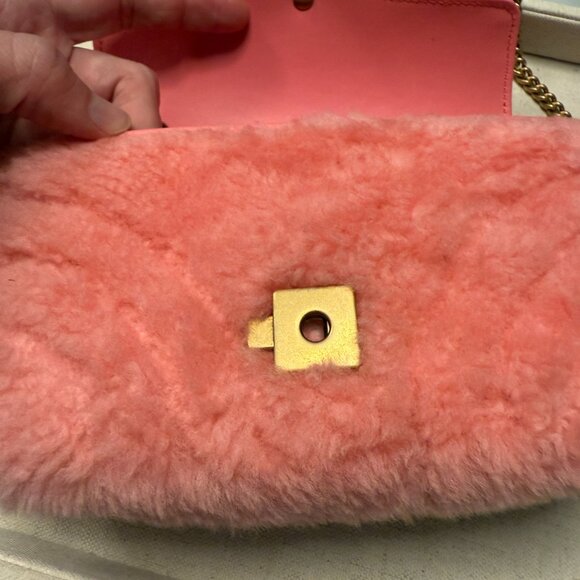 Gucci GG Marmont Super Mini Shoulder Bag - Picture 8 of 9